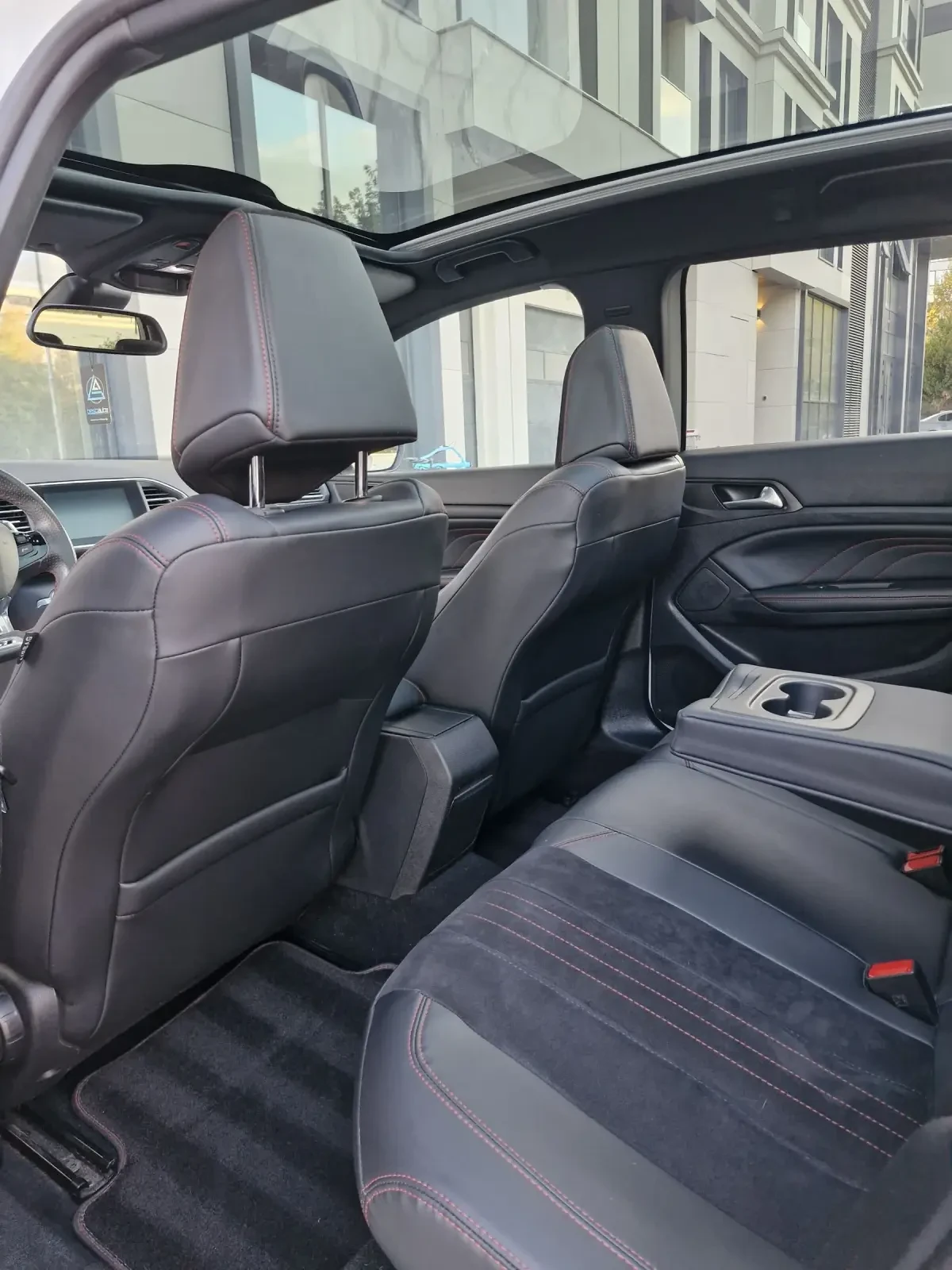 Peugeot 308 2.0 HDI GT | Mobile.bg � ����������� 12