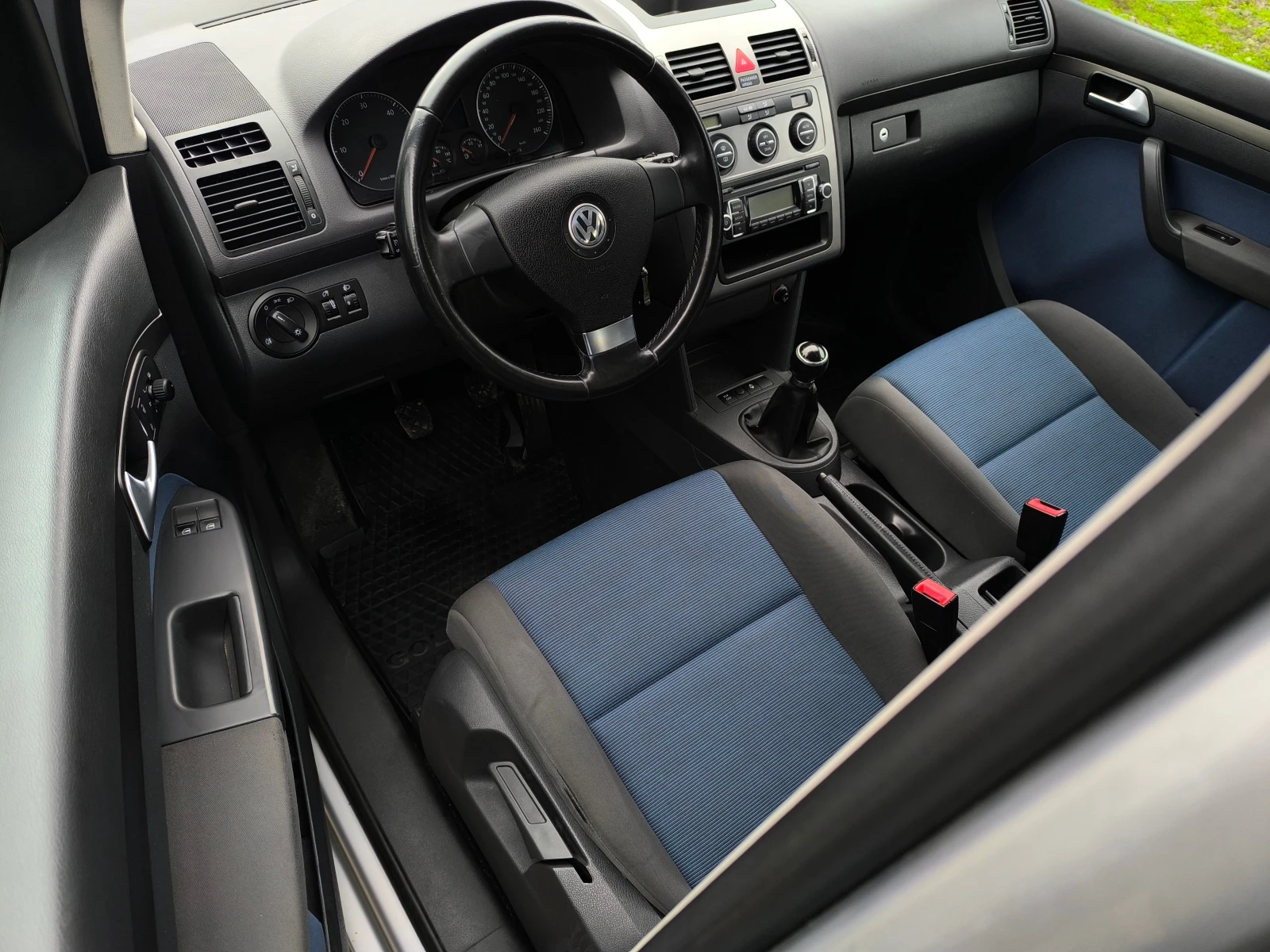 VW Touran FACE LIFT-1.9TDI-105кс-6 скорости-КЛИМАТРОНИК- - изображение 10