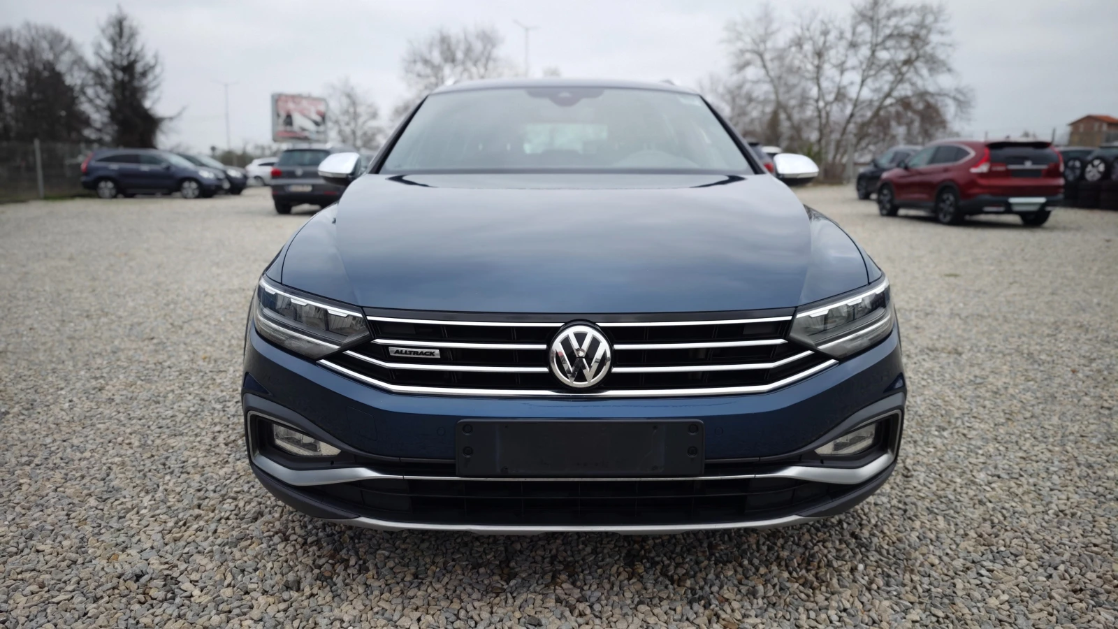 VW Passat FULL АСИСТЕНЦИИ/ПЪТ/ПЪТНИ ЗНАЦИ/ДИСТАНЦИЯ/ПЕШЕХОДЦ - изображение 5