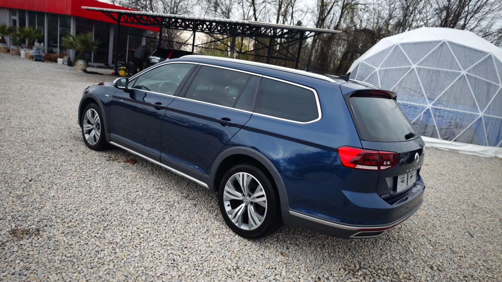 VW Passat FULL АСИСТЕНЦИИ/ПЪТ/ПЪТНИ ЗНАЦИ/ДИСТАНЦИЯ/ПЕШЕХОДЦ - изображение 8