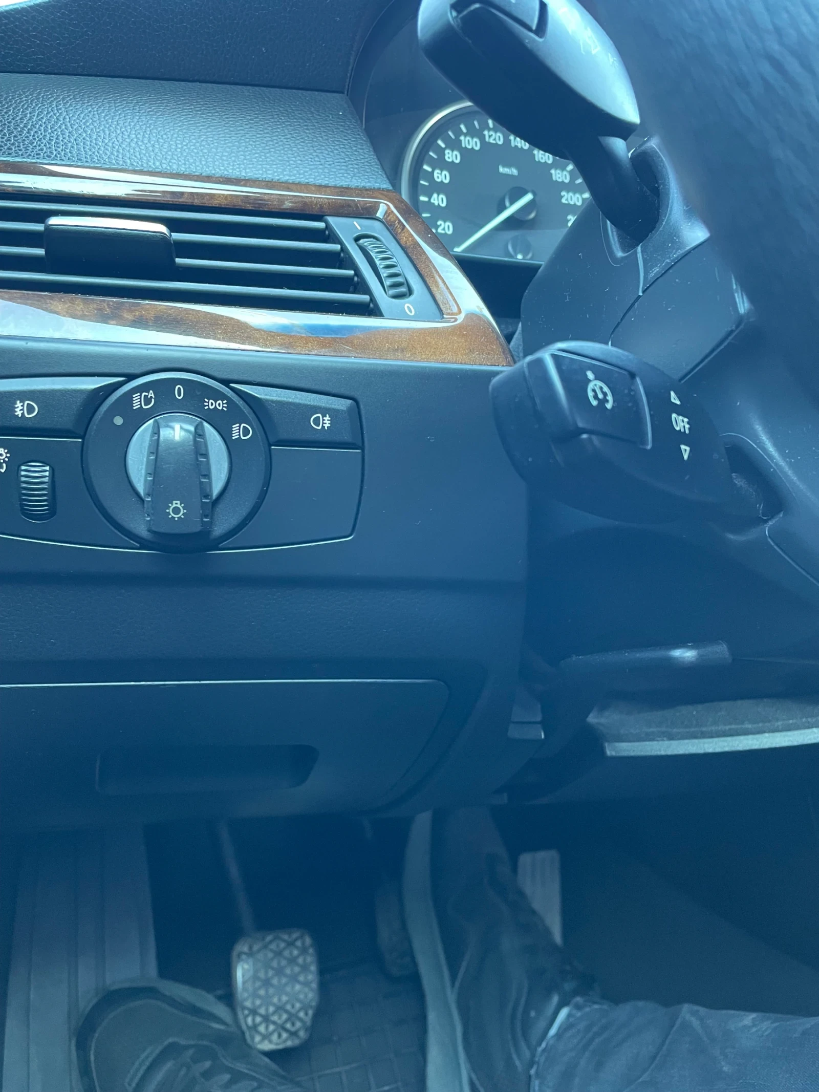 BMW 530, снимка 15 - Автомобили и джипове - 53845412