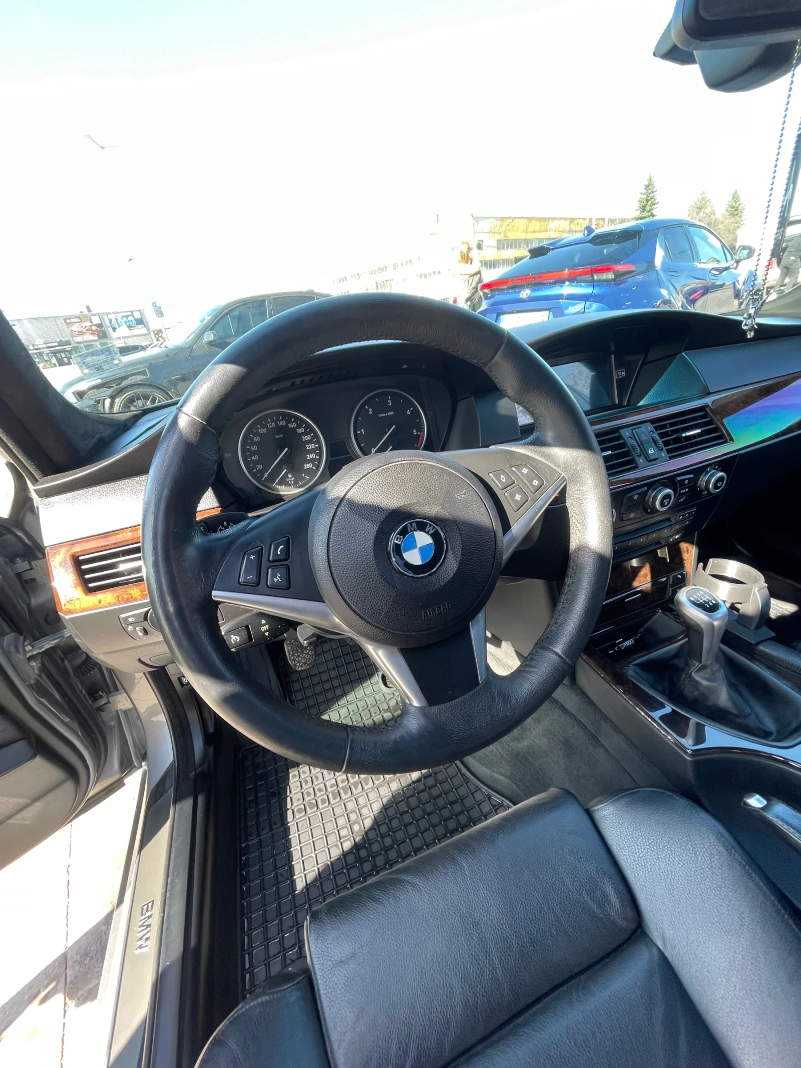 BMW 530, снимка 14 - Автомобили и джипове - 53845412