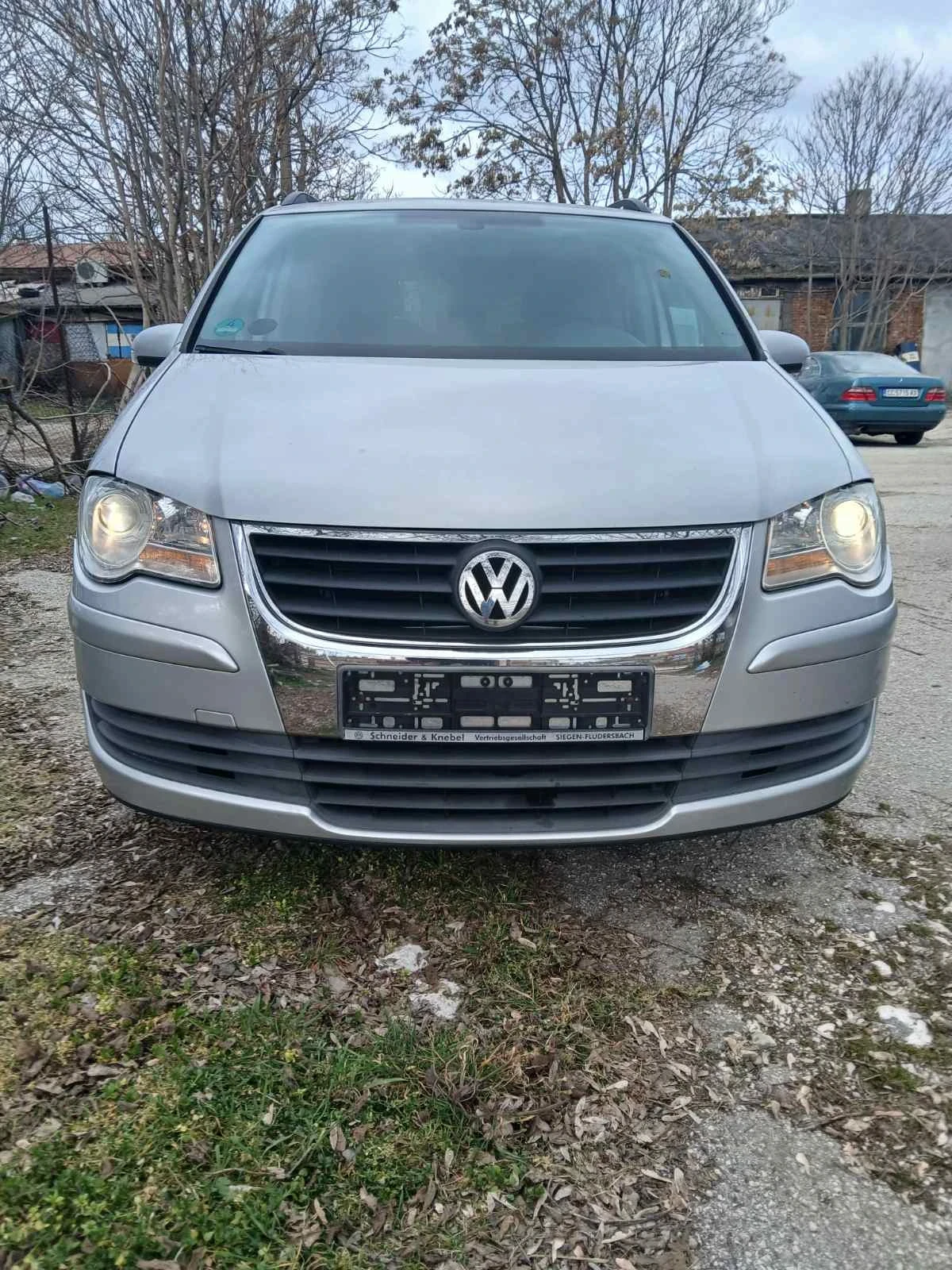 VW Touran, снимка 2 - Автомобили и джипове - 53929215