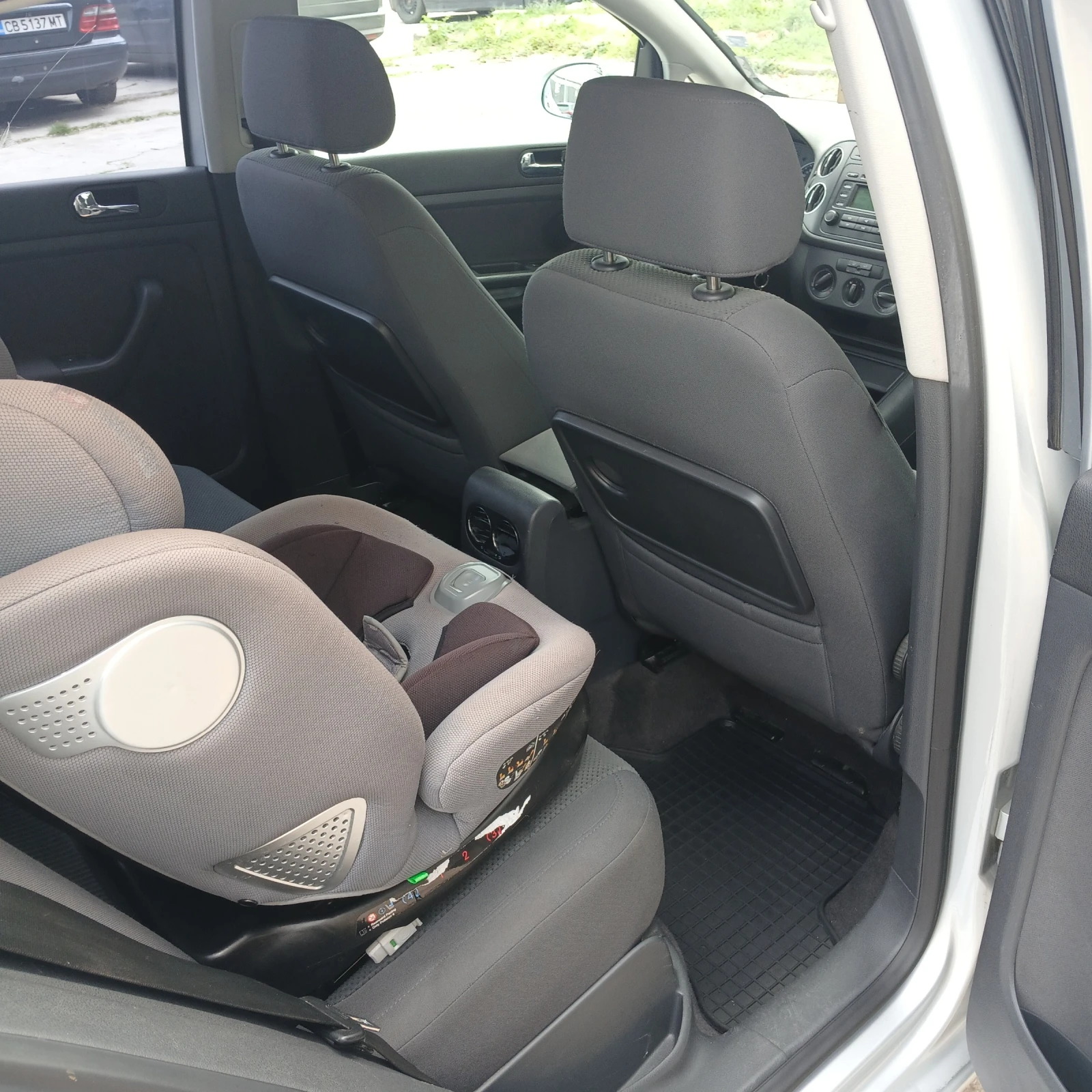VW Golf Plus АВТОМАТИК , снимка 15 - Автомобили и джипове - 54481835