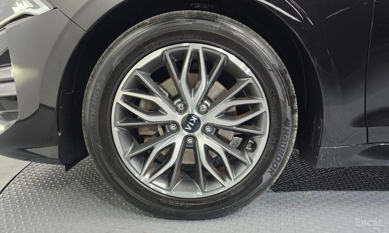 Kia K5 2.0 Prestige* ПОДГРЕВ* ОБДУХВАНЕ* КРАЙНА ЦЕНА* , снимка 5 - Автомобили и джипове - 54712371