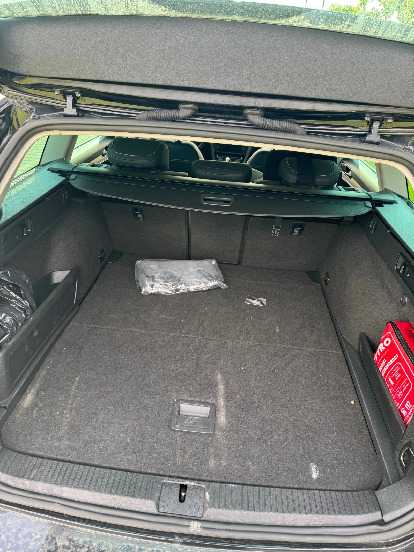 VW Passat, снимка 4 - Автомобили и джипове - 54801226