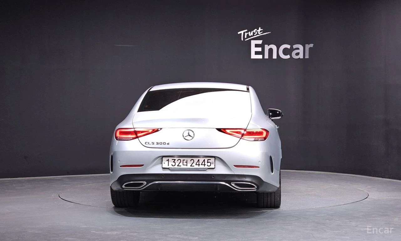 Mercedes-Benz CLS 300 d* AMG* LINE* ПОДГРЕВ* HUD* КАМЕРА* BURMESTER* , снимка 4 - Автомобили и джипове - 54958570