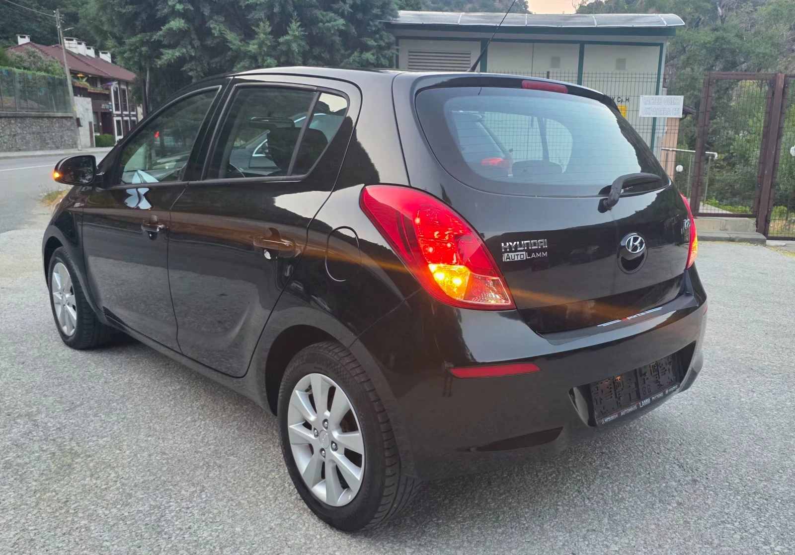 Hyundai I20 1.25i FACELIFT Klimatik LED EU5B, снимка 4 - Автомобили и джипове - 55579793