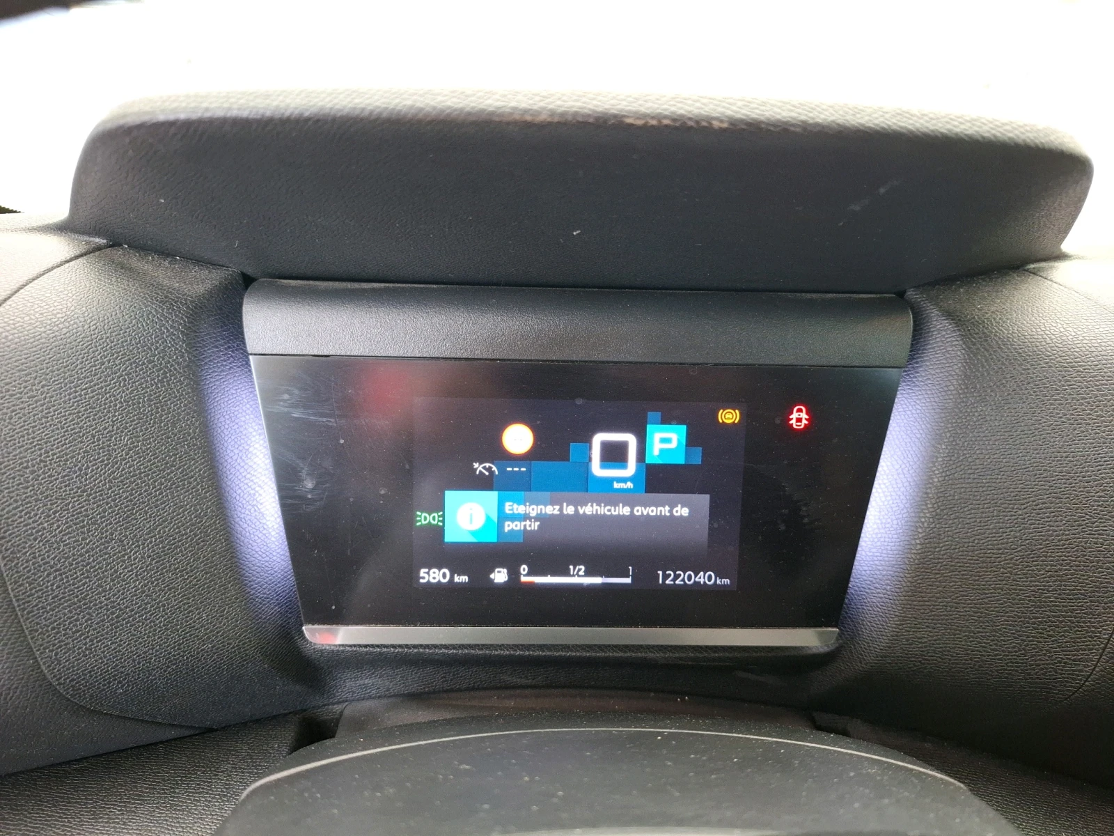 Citroen C4X Feel Pack PureTech 130, снимка 6 - Автомобили и джипове - 55629144
