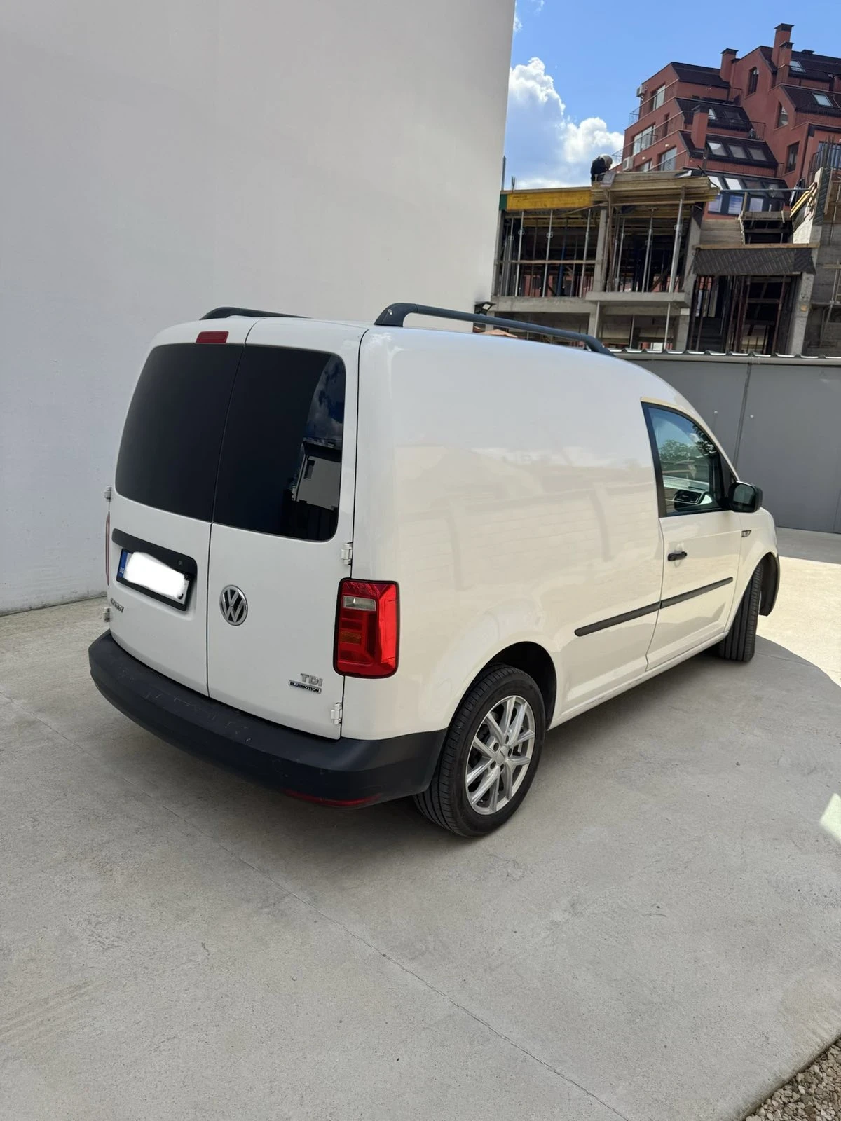 VW Caddy 2.0tdi, снимка 4 - Автомобили и джипове - 56073563