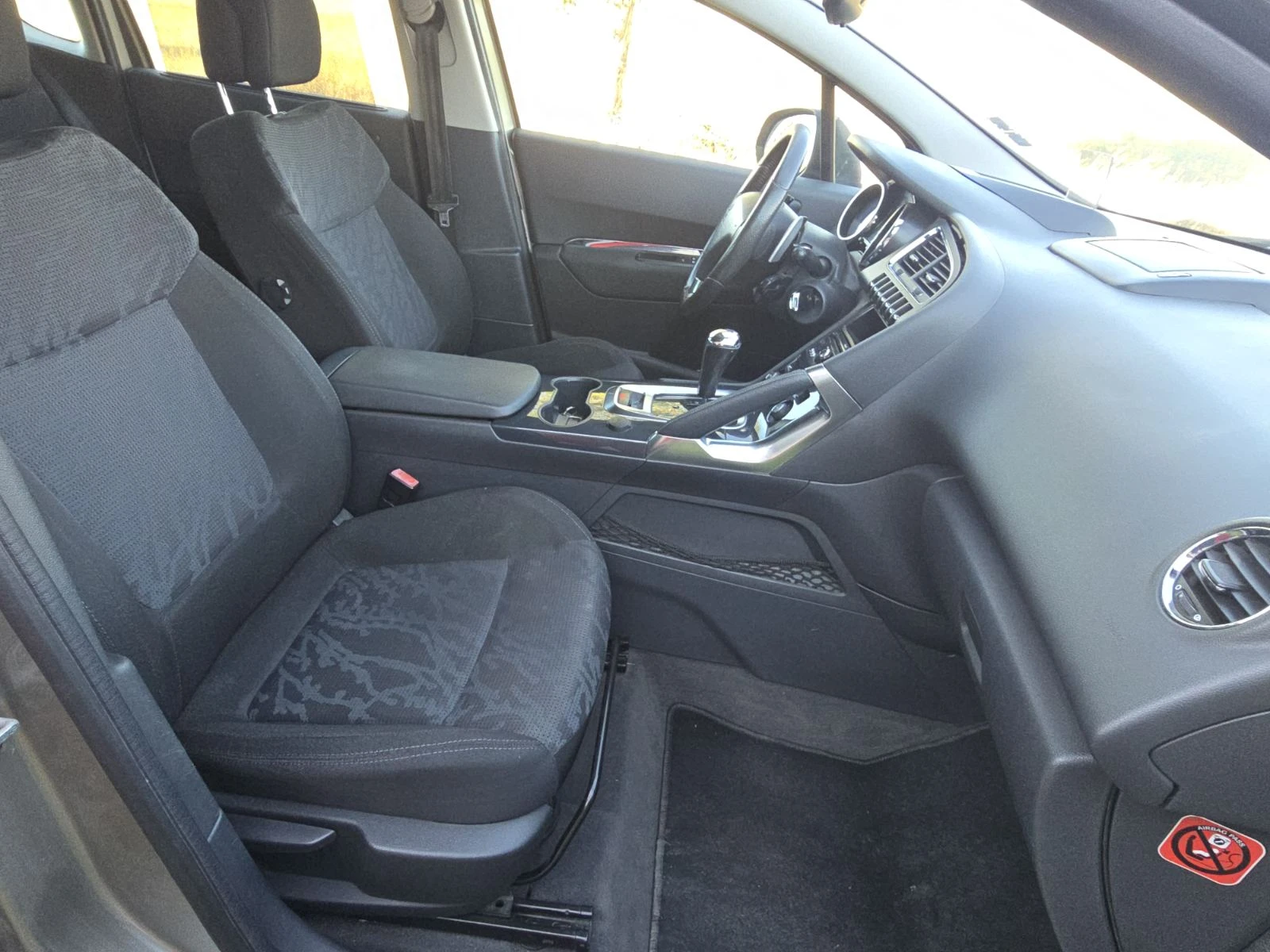 Peugeot 3008, снимка 15 - Автомобили и джипове - 56260366