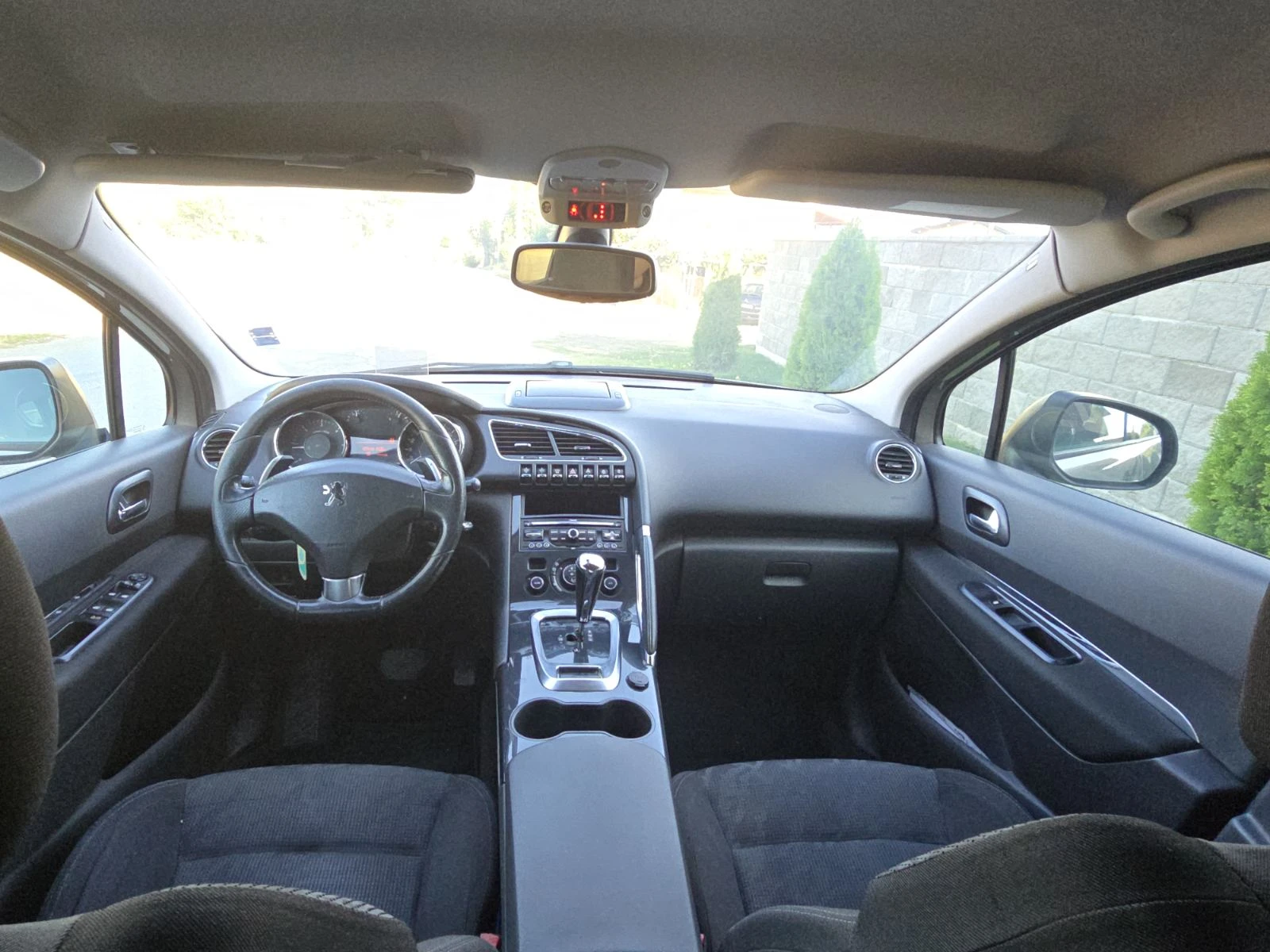 Peugeot 3008, снимка 6 - Автомобили и джипове - 56260366