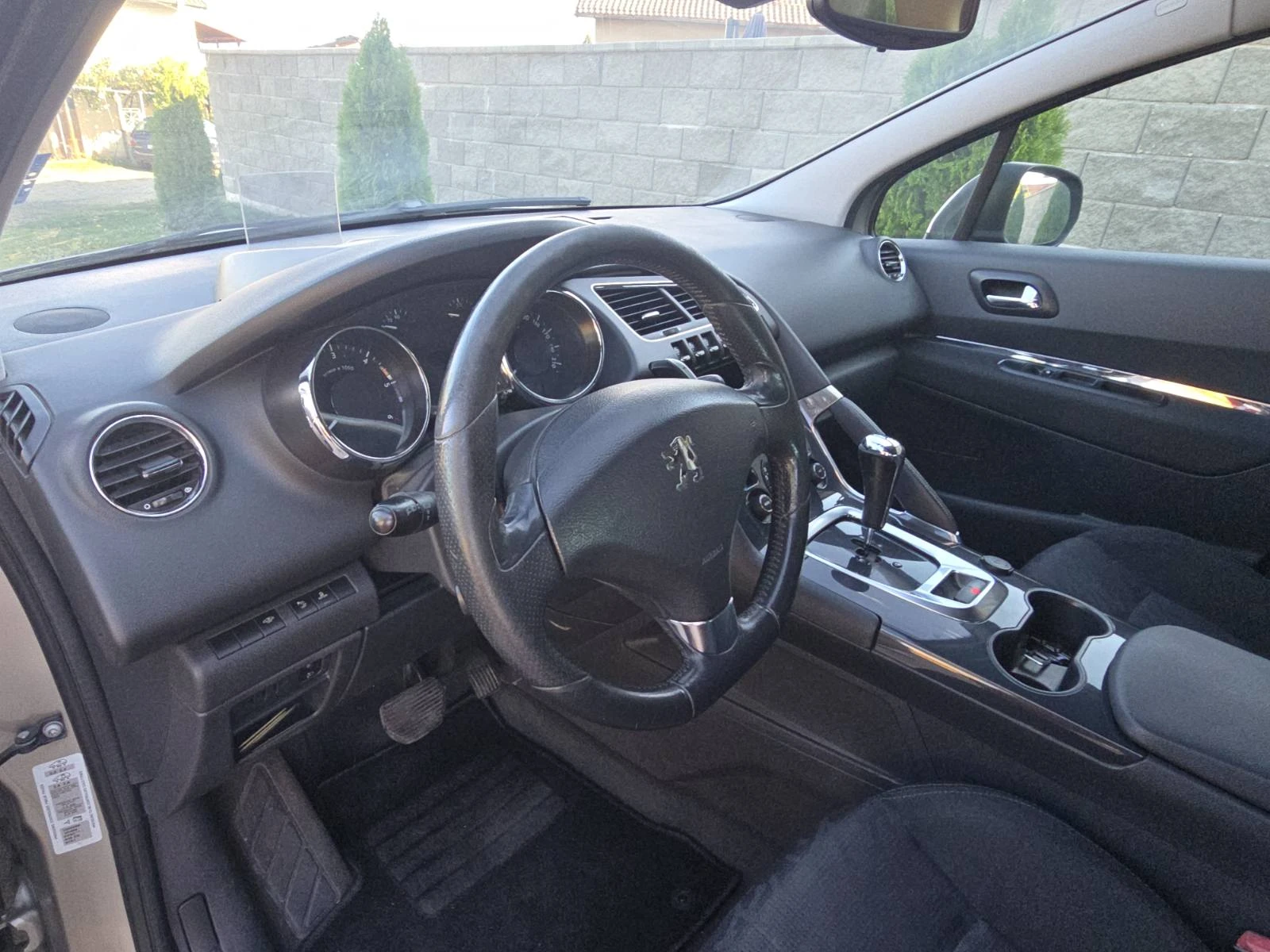Peugeot 3008, снимка 17 - Автомобили и джипове - 56260366