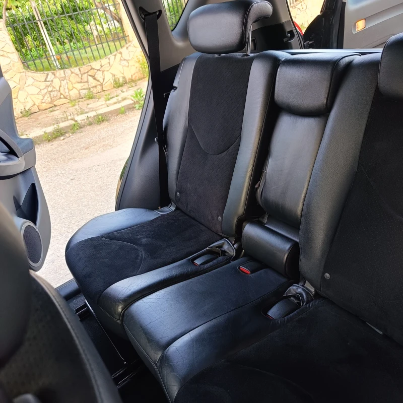 Toyota Rav4 2, 2, снимка 3 - Автомобили и джипове - 51872337