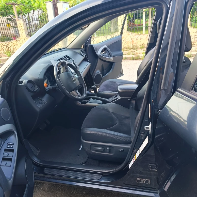 Toyota Rav4 2, 2, снимка 10 - Автомобили и джипове - 51872337