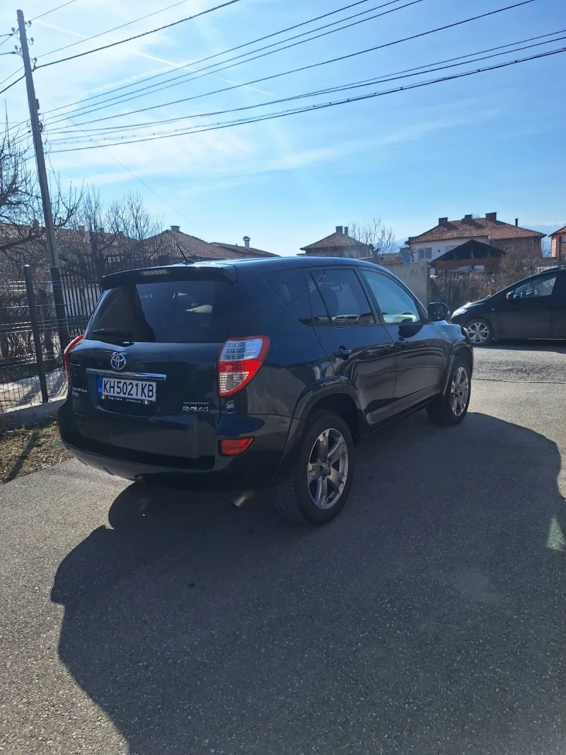 Toyota Rav4, снимка 2 - Автомобили и джипове - 49235937