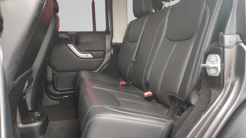 Jeep Wrangler UNLIMITED 2.8 CRDi 200hp 4x4 BVA E6, снимка 9 - Автомобили и джипове - 49312085