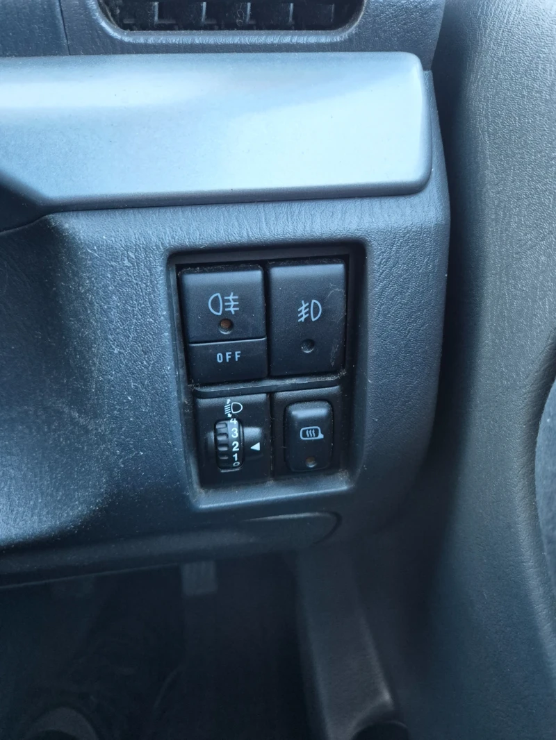 Suzuki Grand vitara 1.6, снимка 13 - Автомобили и джипове - 52415430