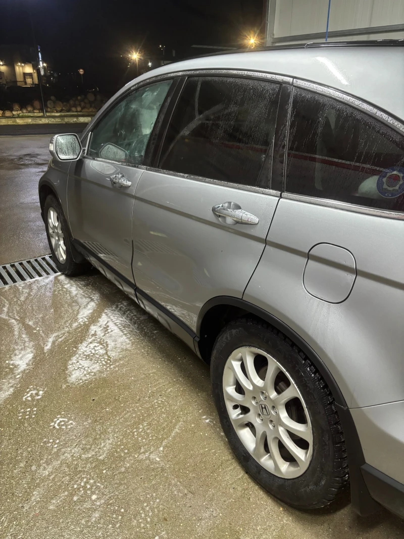Honda Cr-v 2.2, снимка 4 - Автомобили и джипове - 52584270