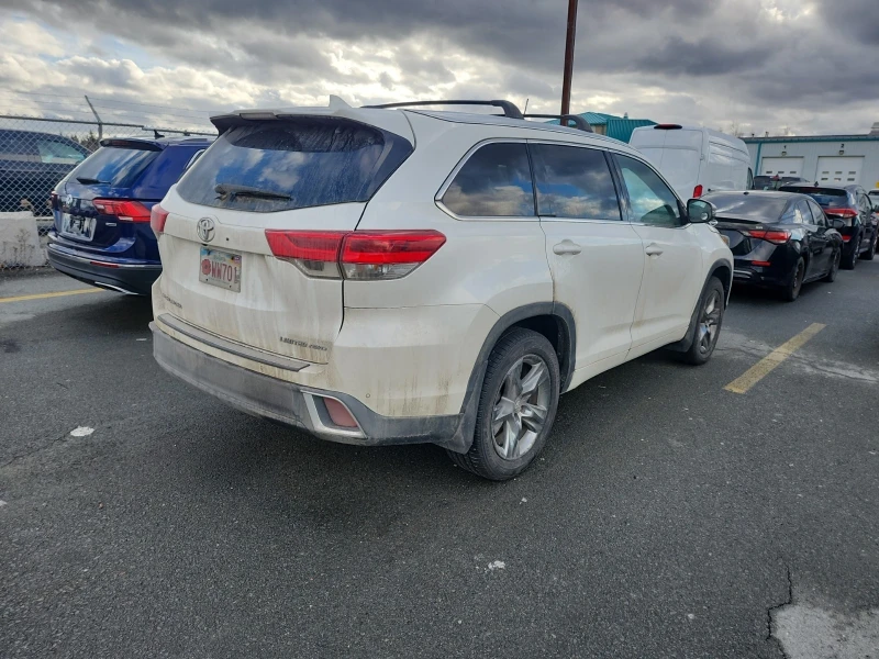 Toyota Highlander LIMITED * * CARFAX * * АВТО КРЕДИТ * * , снимка 3 - Автомобили и джипове - 52773405