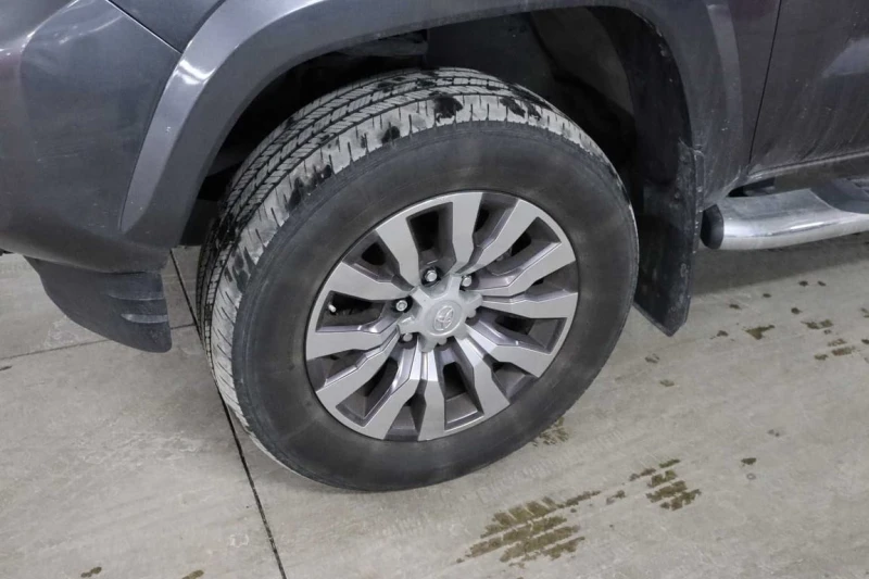 Toyota Tacoma * Limited * CARFAX * БЕЗ ПЪРВОНАЧАЛНА ВНОСКА, снимка 7 - Автомобили и джипове - 53182492