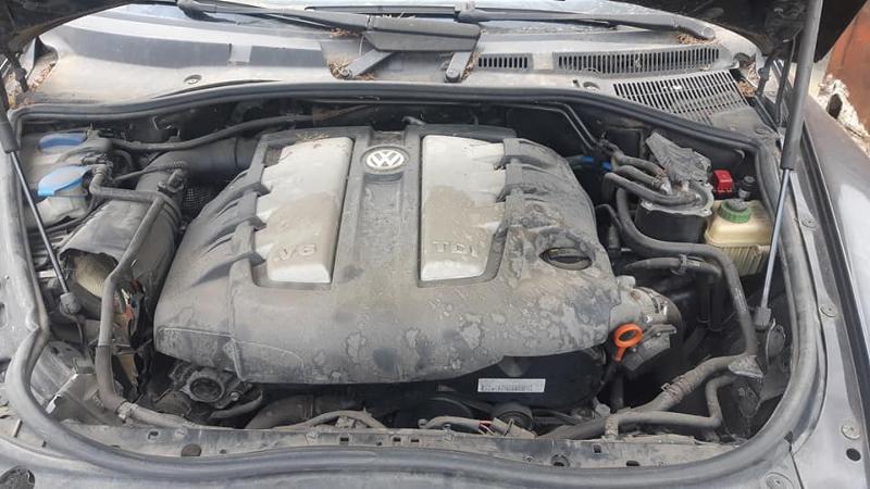 VW Touareg 2.5.3.0части, снимка 3 - Автомобили и джипове - 9059050