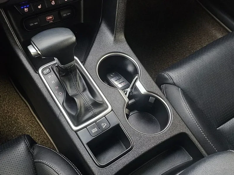 Kia Sportage The Bold Diesel 2.0 2Wd Prestige, снимка 9 - Автомобили и джипове - 55278767