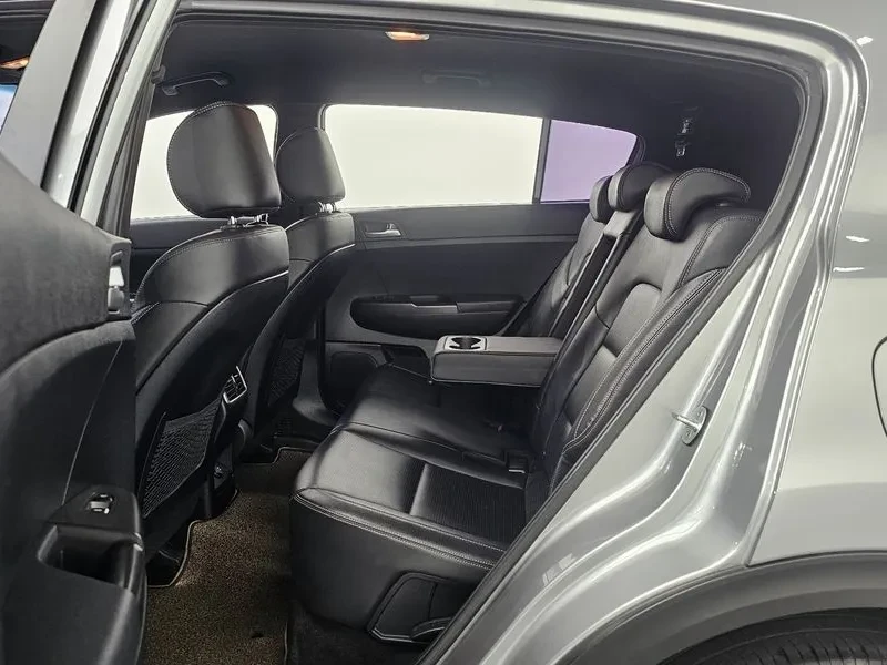 Kia Sportage The Bold Diesel 2.0 2Wd Prestige, снимка 12 - Автомобили и джипове - 55278767