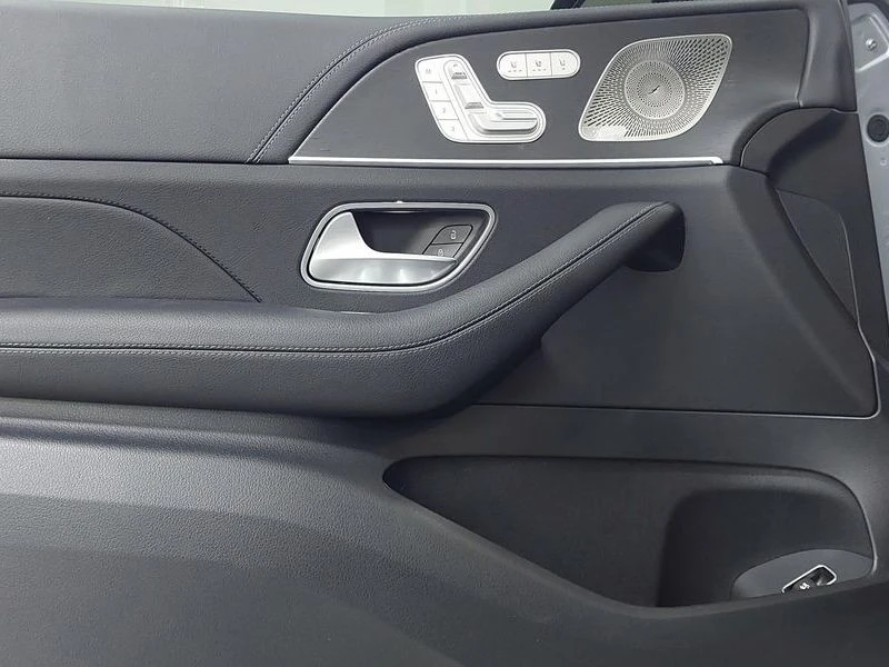 Mercedes-Benz GLE 300 2.0 Automatic, снимка 15 - Автомобили и джипове - 55753426