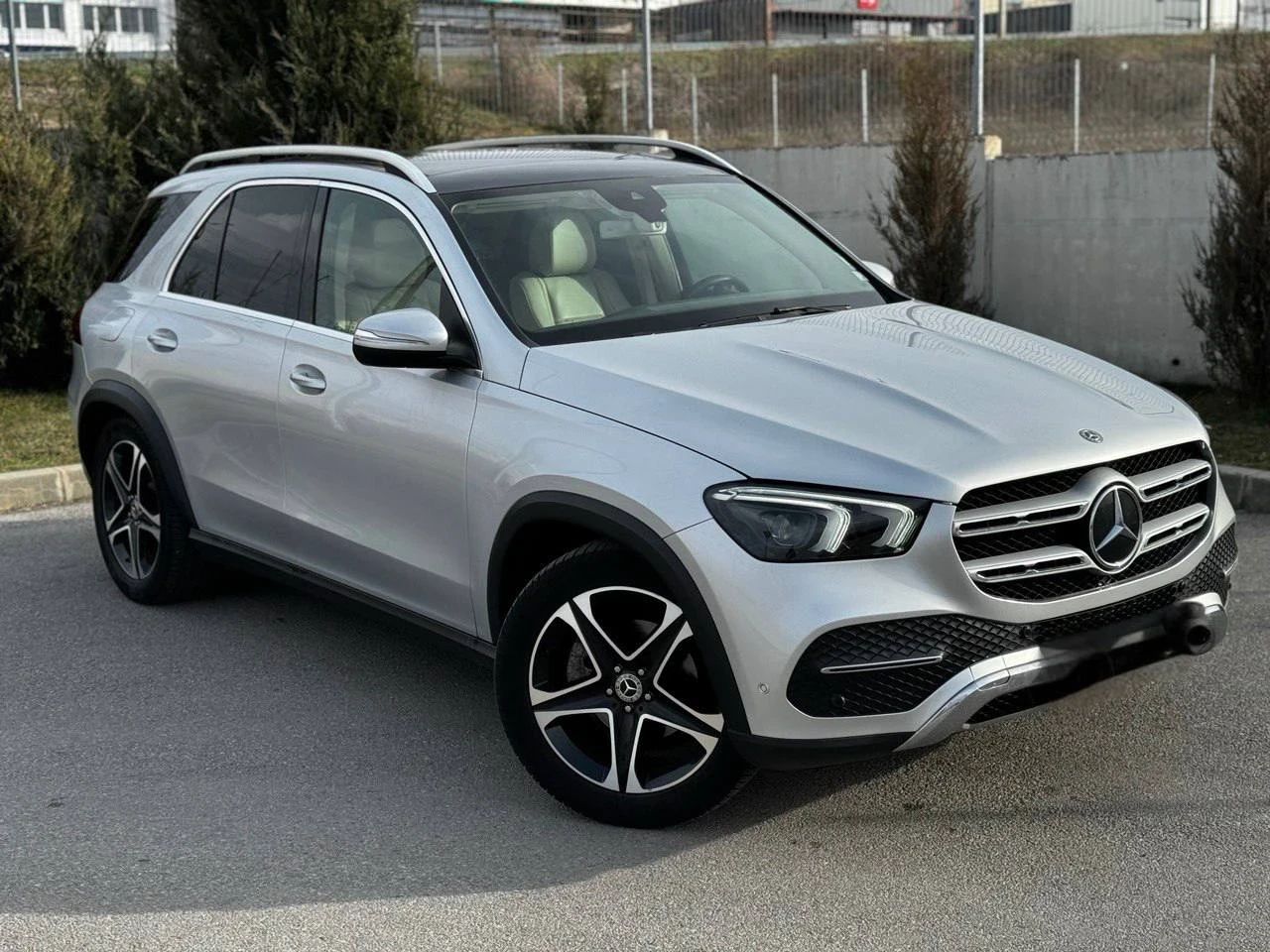 Mercedes-Benz GLE 300d/4-MATIC/PANO/245hp/2.0L/EURO-6B/AIR - изображение 5