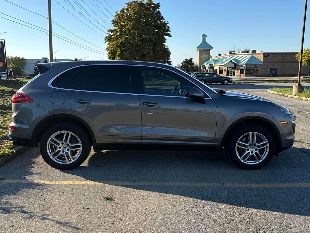 Porsche Cayenne * AWD 4dr * CARFAX * БЕЗ ПЪРВОНАЧАЛНА ВНОСКА - изображение 3