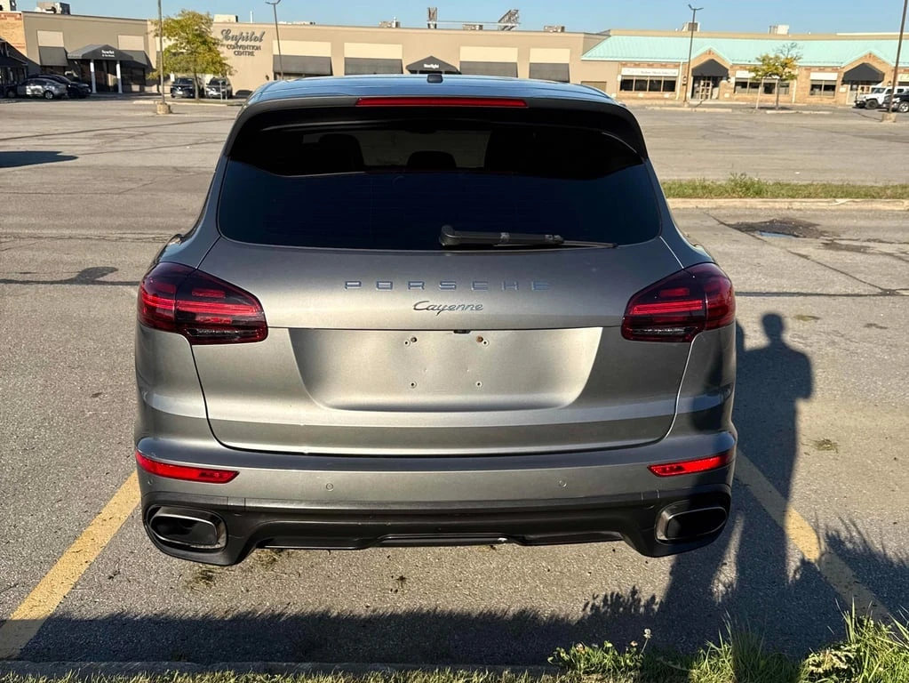 Porsche Cayenne * AWD 4dr * CARFAX * БЕЗ ПЪРВОНАЧАЛНА ВНОСКА - изображение 4