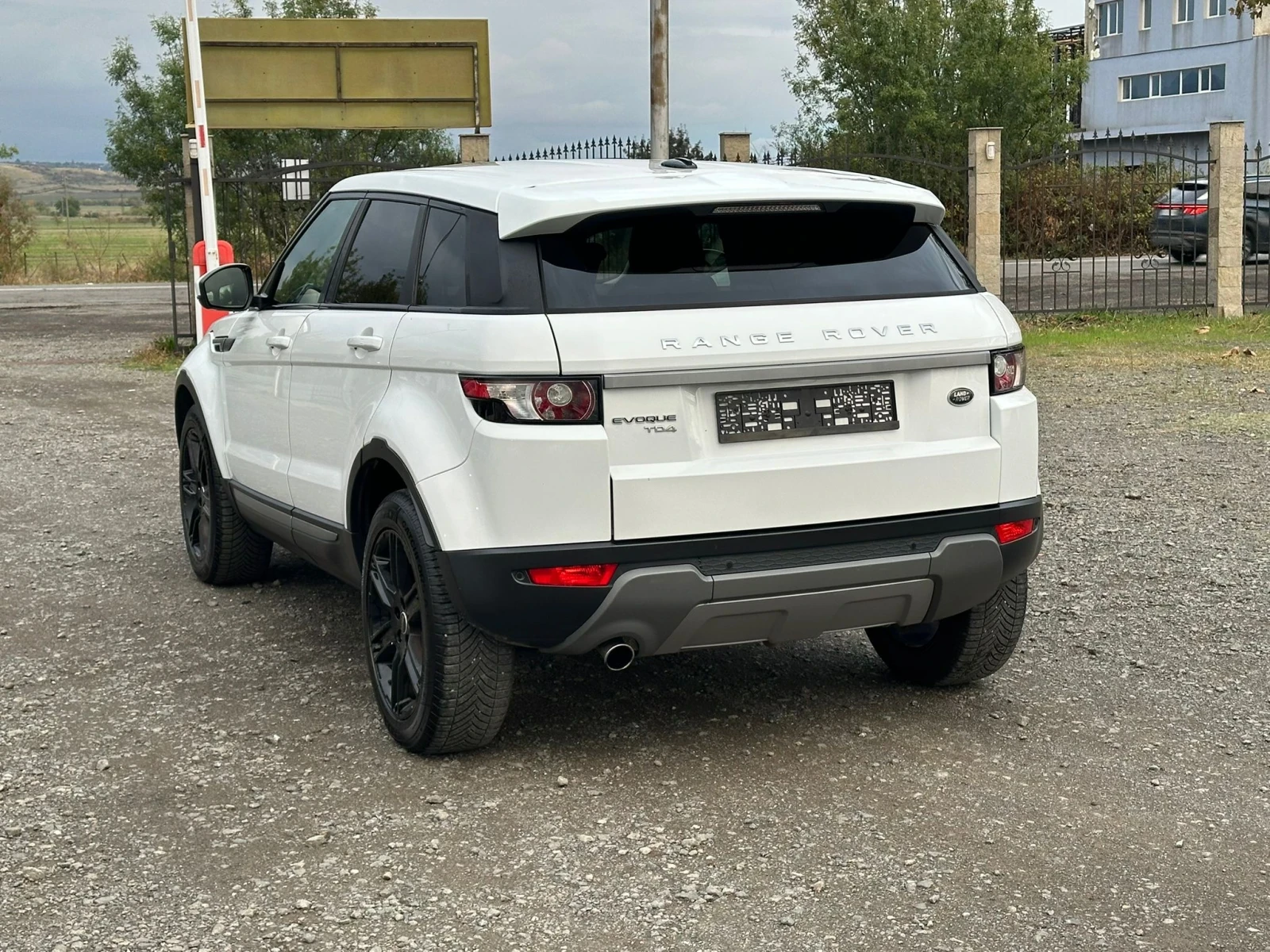 Land Rover Range Rover Evoque 2, 2tdi - изображение 4