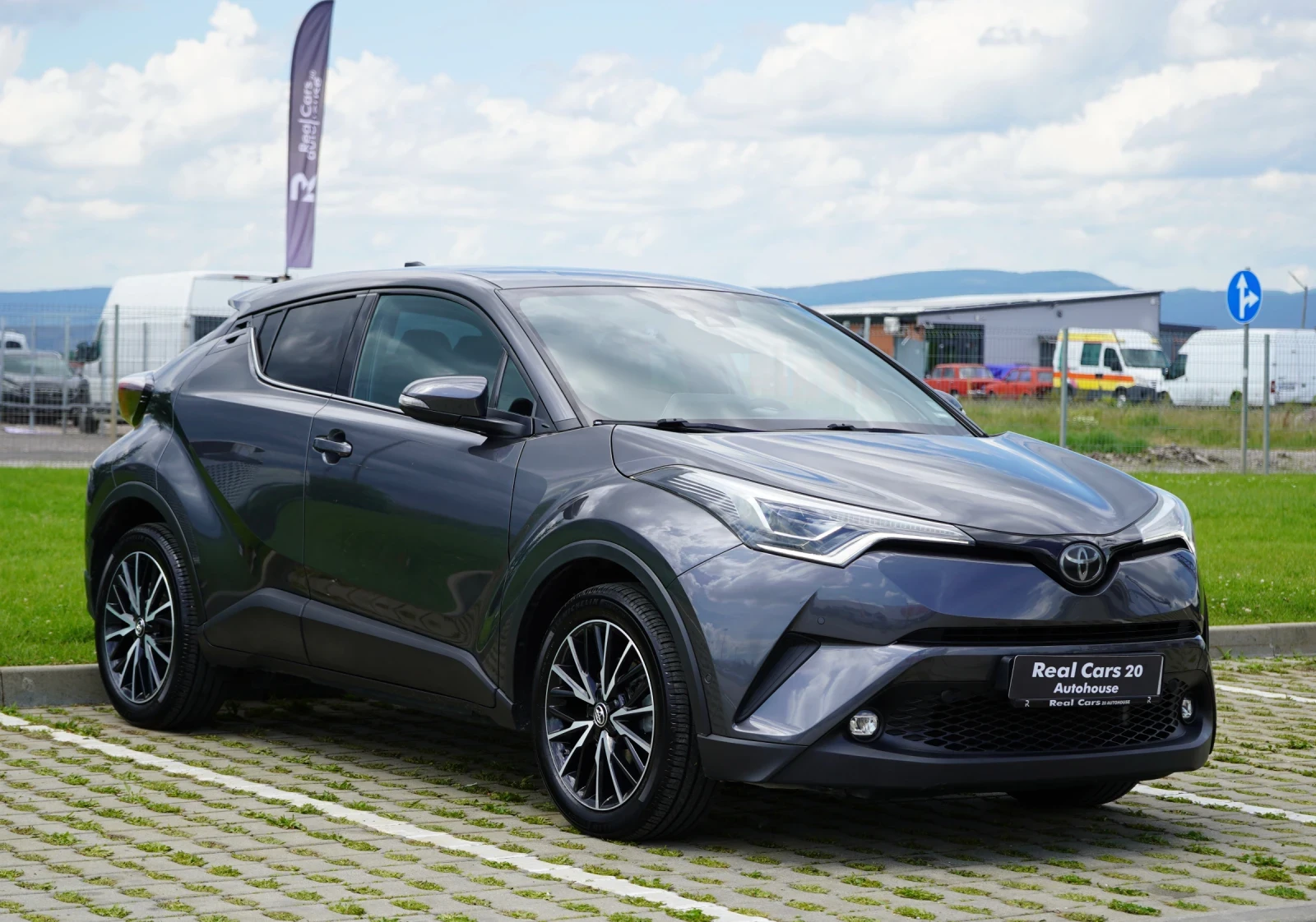 Toyota C-HR 1.2I* 4X4* CLASSY* ГАРАНЦИЯ* РЕГИСТРИРАНА* , снимка 3 - Автомобили и джипове - 54763265