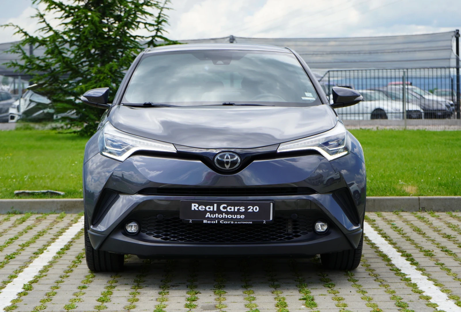 Toyota C-HR 1.2I* 4X4* CLASSY* ГАРАНЦИЯ* РЕГИСТРИРАНА* , снимка 2 - Автомобили и джипове - 54763265
