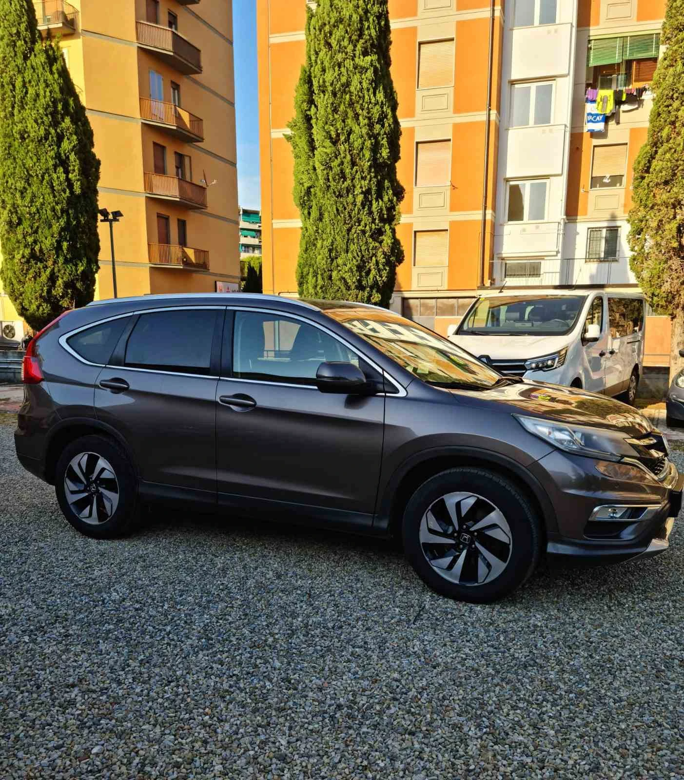 Honda Cr-v 1, 6 i-DTEC Life Style, снимка 2 - Автомобили и джипове - 54830563