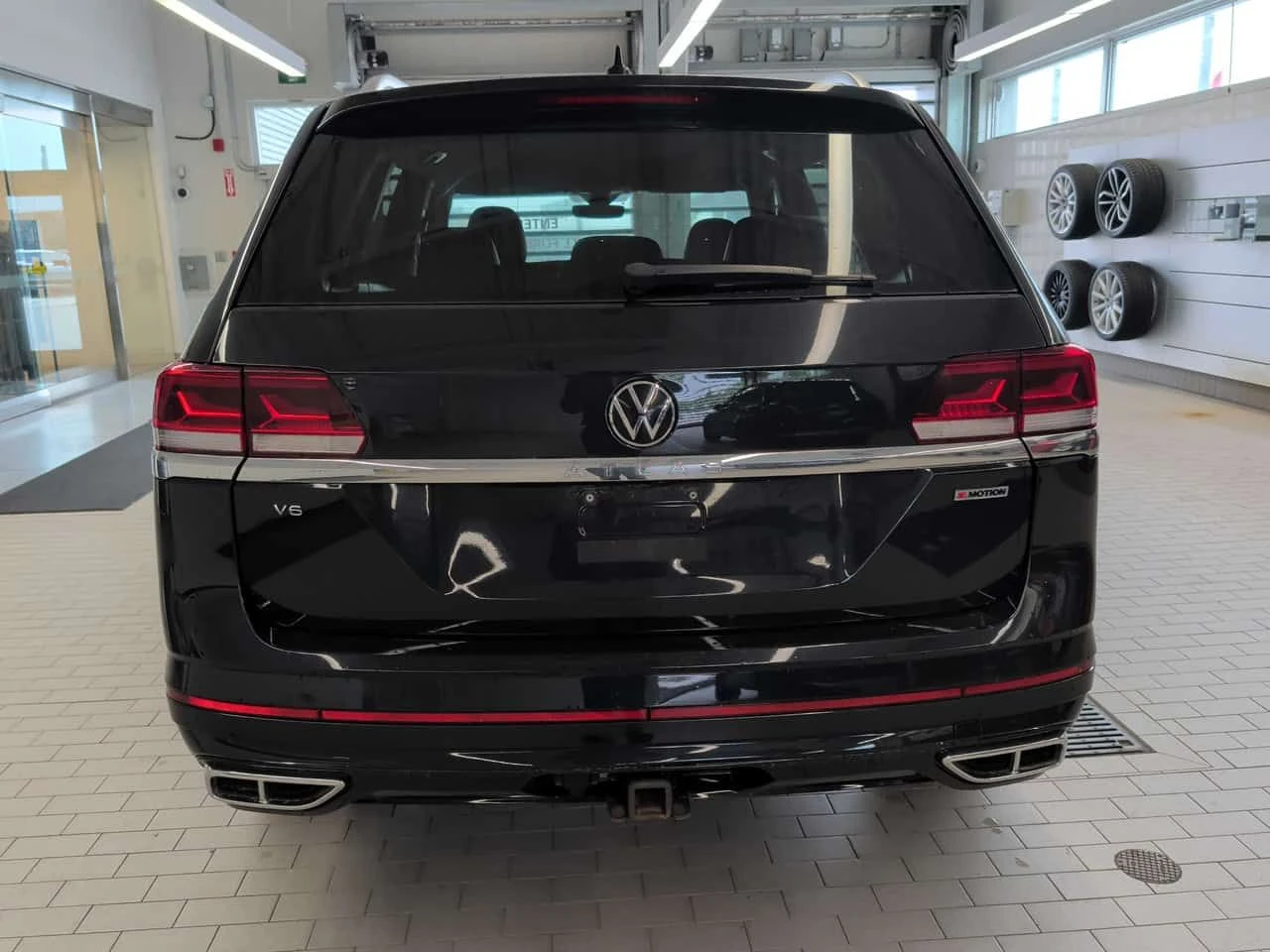 VW Atlas * Execline * АВТОКРЕДИТ БЕЗ ПЪРВОНАЧАЛНА ВНОСКА* , снимка 4 - Автомобили и джипове - 55275454