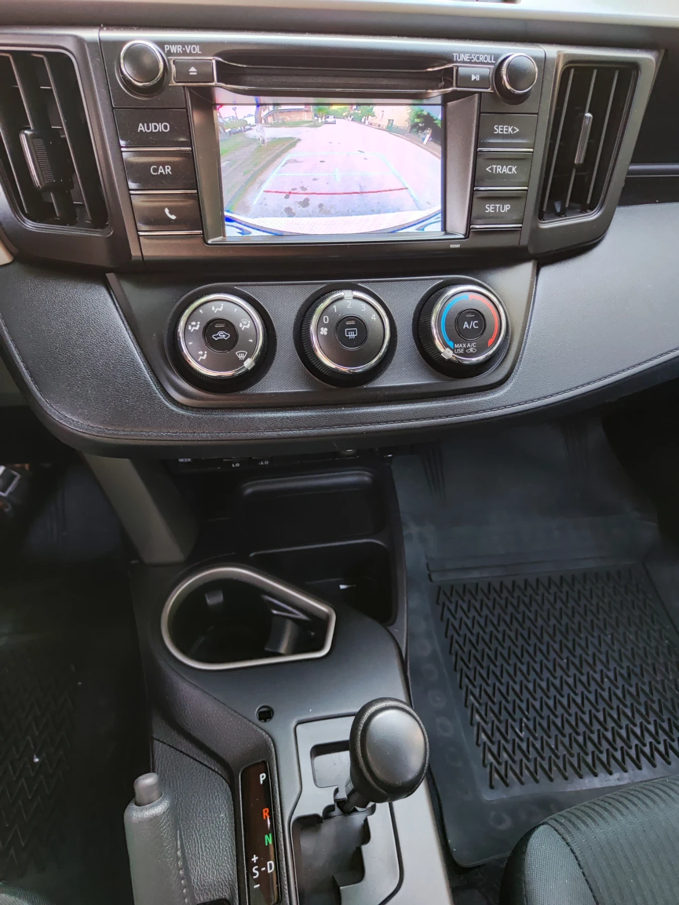 Toyota Rav4, снимка 9 - Автомобили и джипове - 55795537
