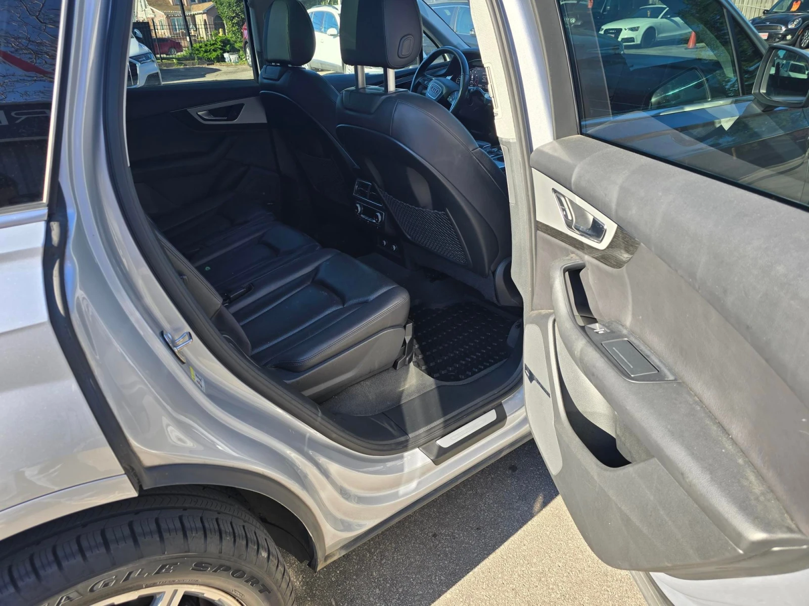 Audi Q7 Technik | CARFAX | БЕЗ ИНЦИДЕНТИ, снимка 12 - Автомобили и джипове - 55848758