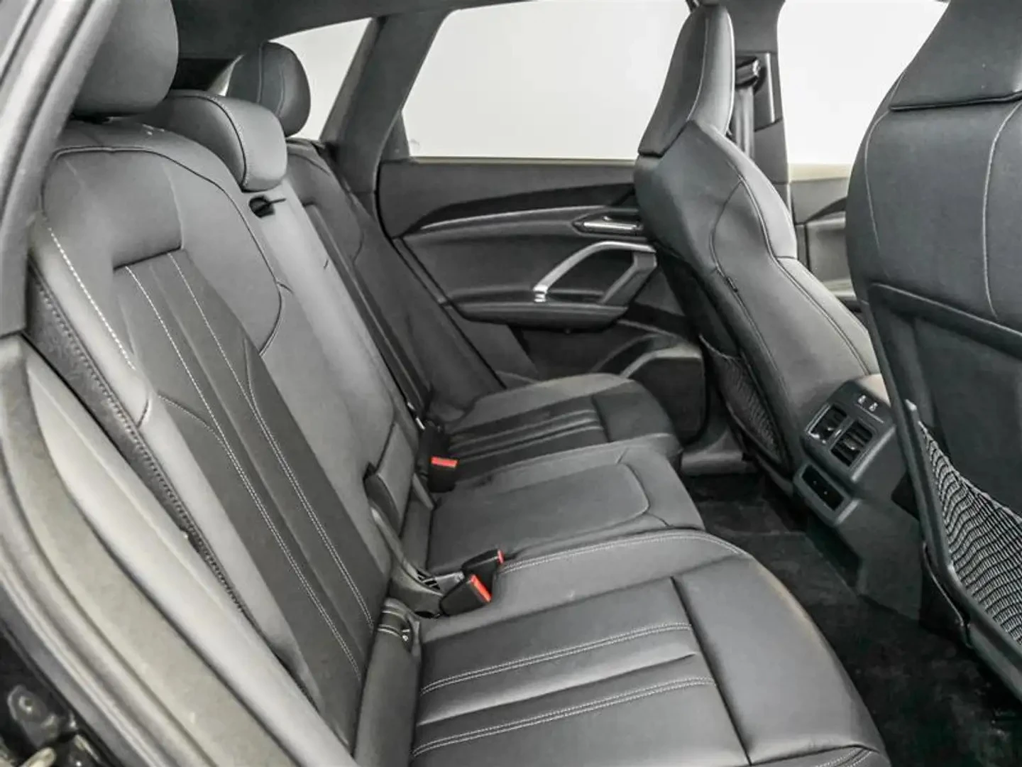 Audi Q5 PROGRESSIV S LINE ЦЕНА ДО БЪЛГАРИЯ АВТОКРЕДИТ, снимка 17 - Автомобили и джипове - 55878609