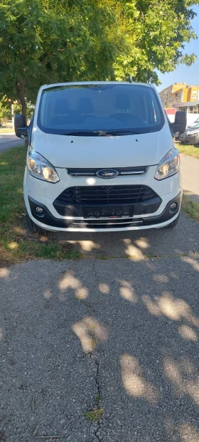 ������ Ford Transit Custom