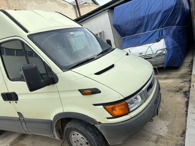 Iveco Daily, снимка 1 - Бусове и автобуси - 49313725