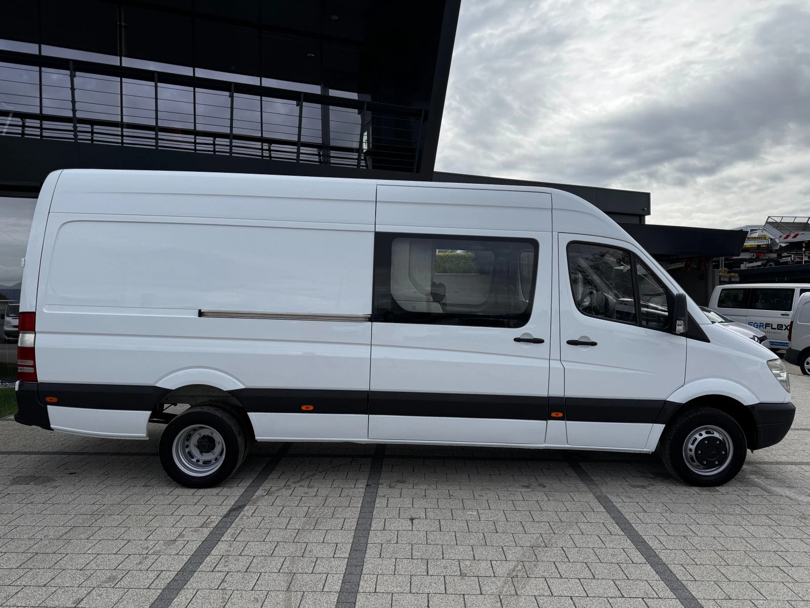 Mercedes-Benz Sprinter 516 CDI 3.5т. Товаропътнически 5-местен MAXI Клима  - изображение 7