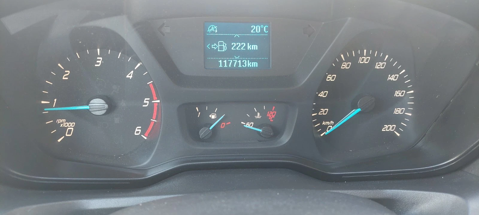 Ford Transit Custom 2.0 tdci клима , снимка 11 - Бусове и автобуси - 54917297