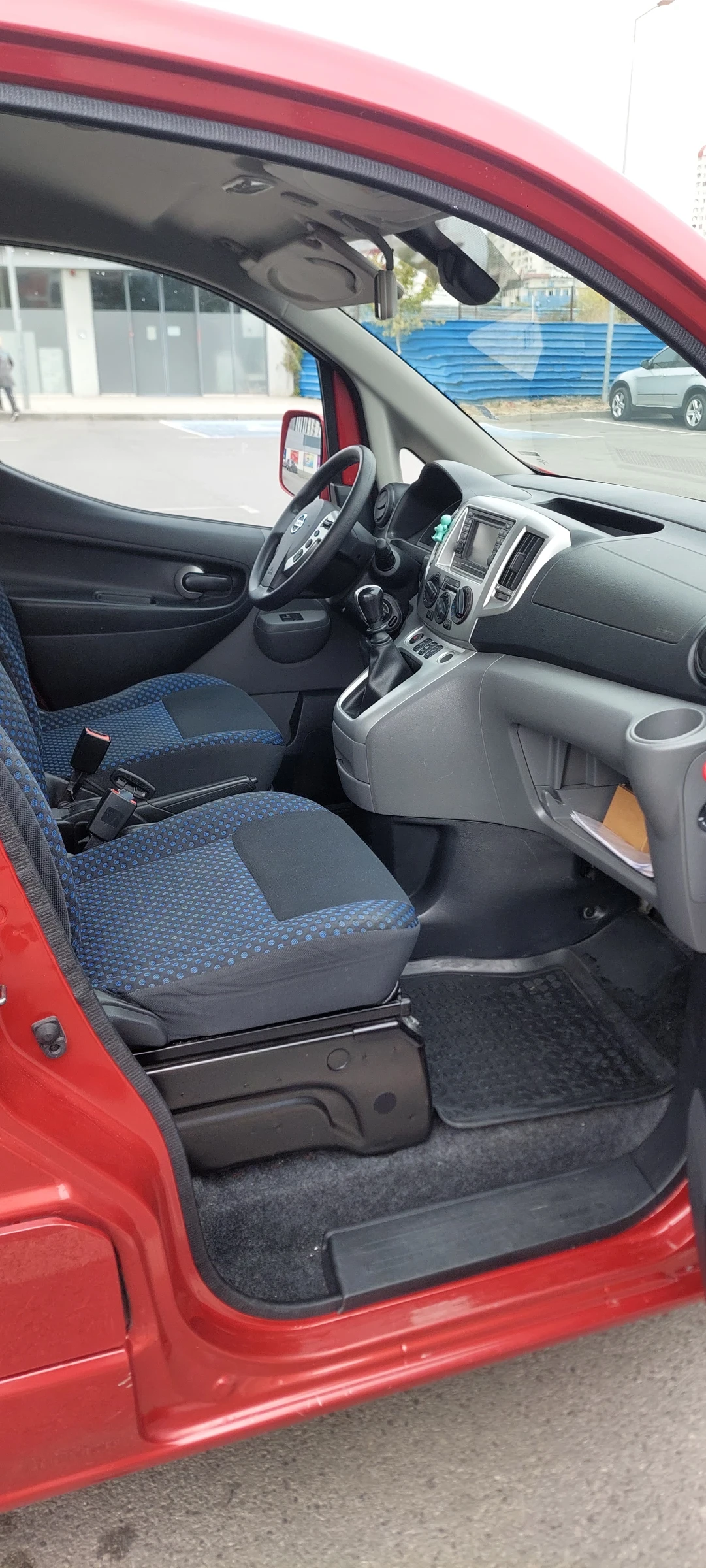 Nissan NV200 Пътнически ЕВРО 5 !!!, снимка 10 - Бусове и автобуси - 56314496