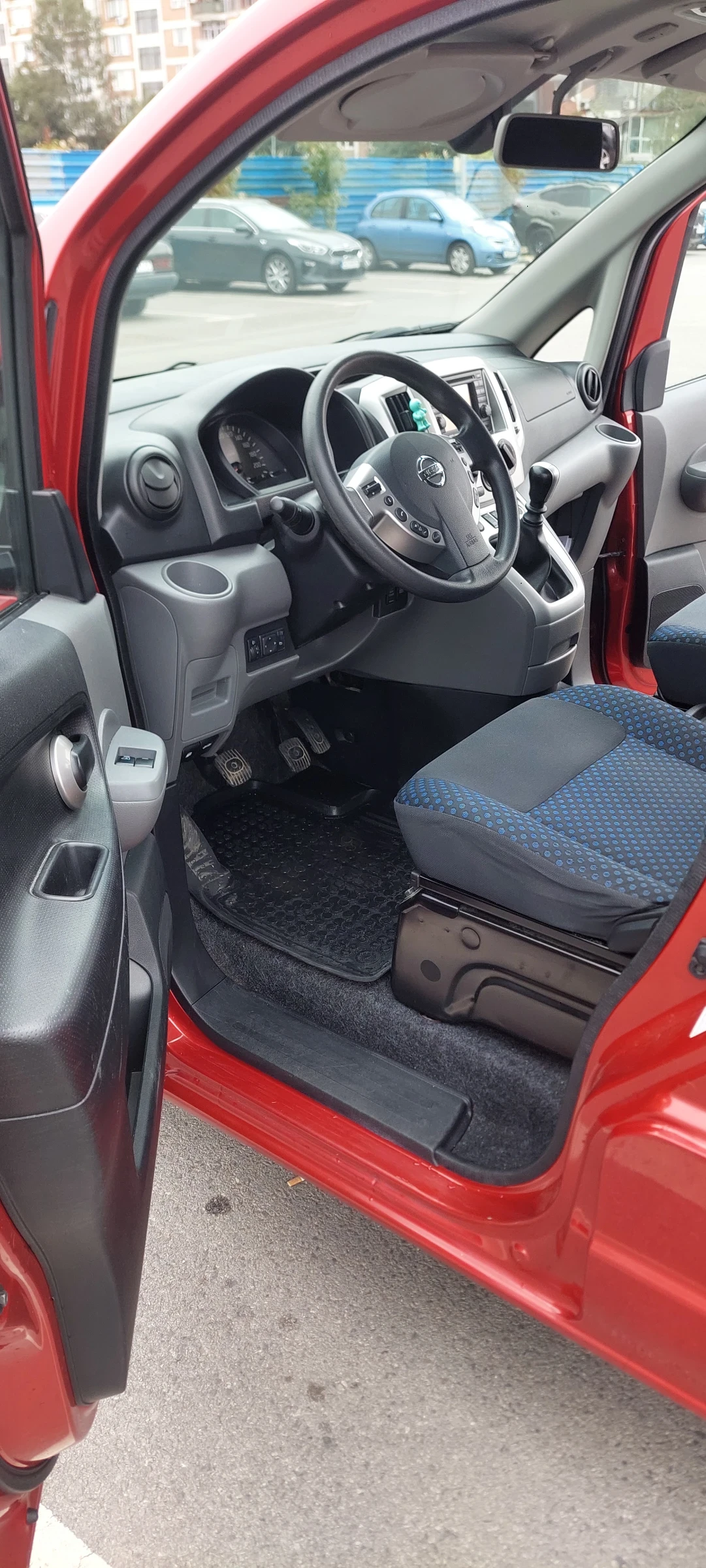 Nissan NV200 Пътнически ЕВРО 5 !!!, снимка 8 - Бусове и автобуси - 56314496