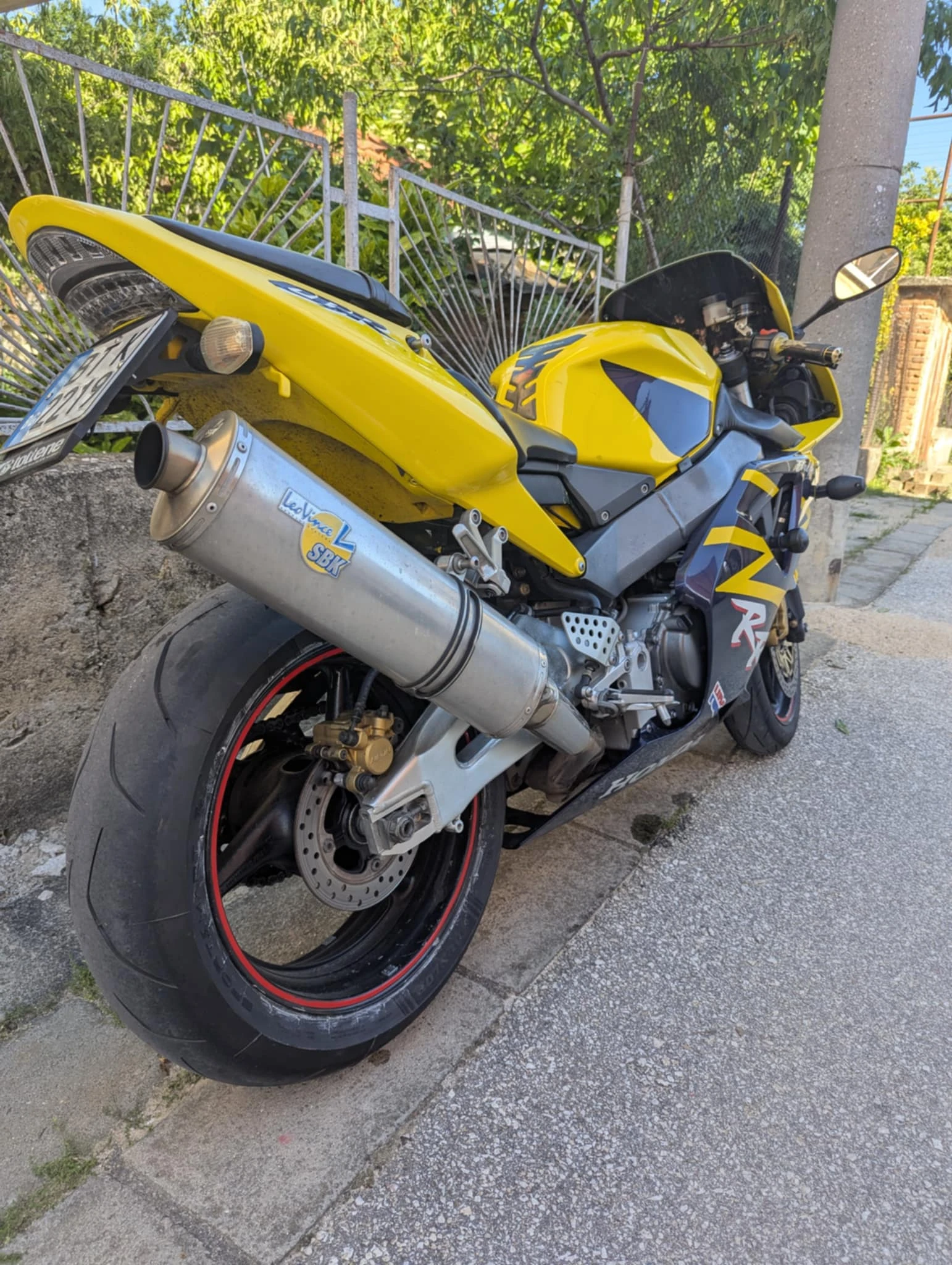 Honda Cbr 954 - изображение 7