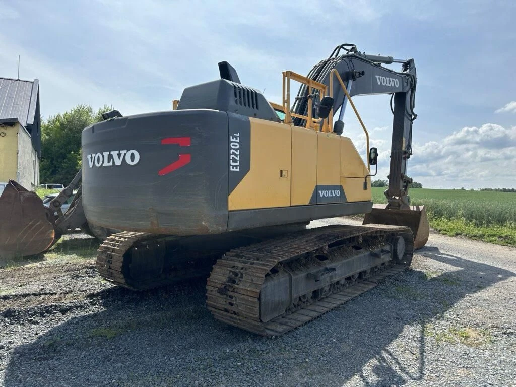 Багер Volvo EC 220 EL ЛИЗИНГ - изображение 2