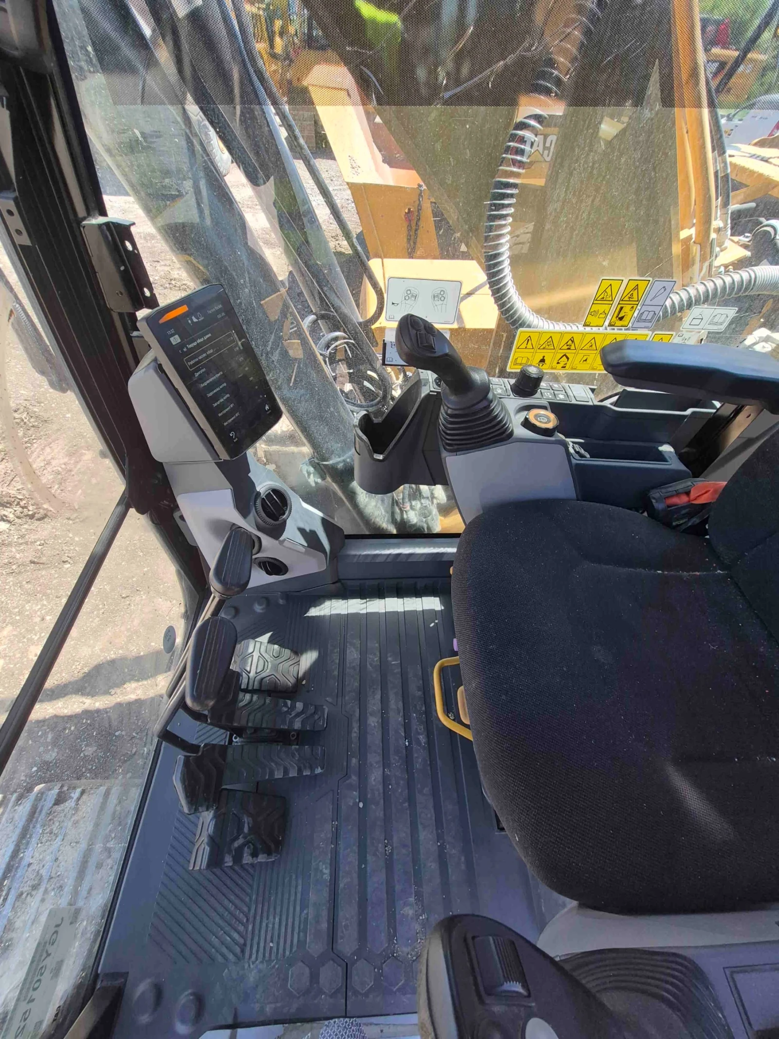 ����� Cat 320GC | Mobile.bg � ����������� 14
