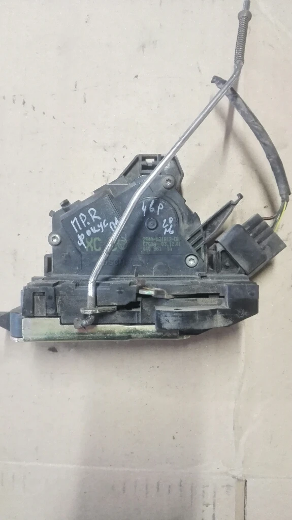 Брава врата предна дясна Форд Фокус 4врати